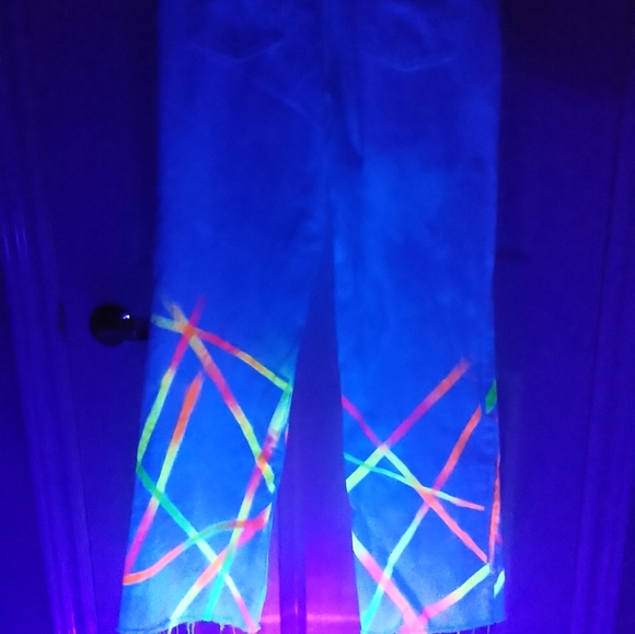 Custom one of a kind paint job light show Zara jeans ( The zipper is missing, ) - Picture 2 of 4